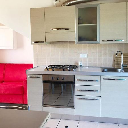 Luxury Apartments - Le Fate - Residence With Pool Манерба-дель-Гарда Экстерьер фото