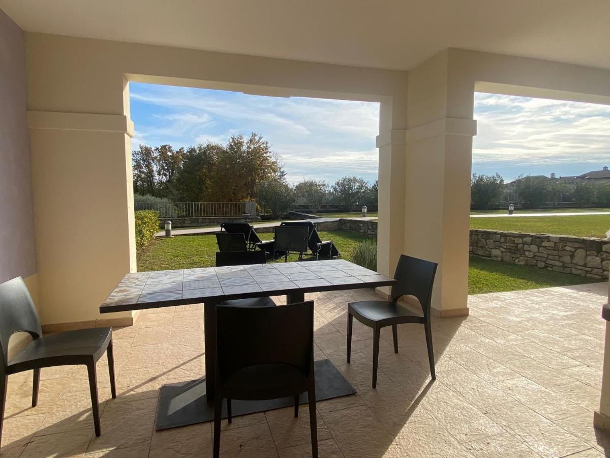 Luxury Apartments - Le Fate - Residence With Pool Манерба-дель-Гарда Экстерьер фото