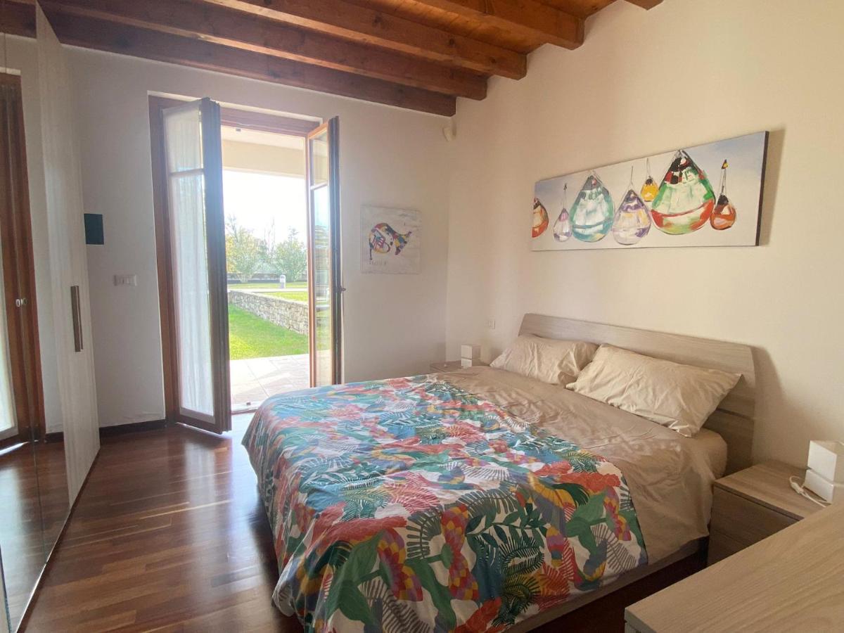 Luxury Apartments - Le Fate - Residence With Pool Манерба-дель-Гарда Экстерьер фото