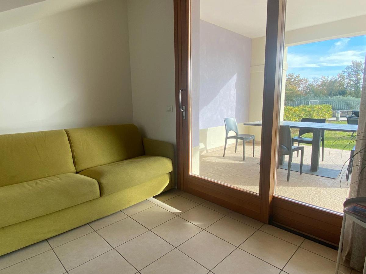 Luxury Apartments - Le Fate - Residence With Pool Манерба-дель-Гарда Экстерьер фото