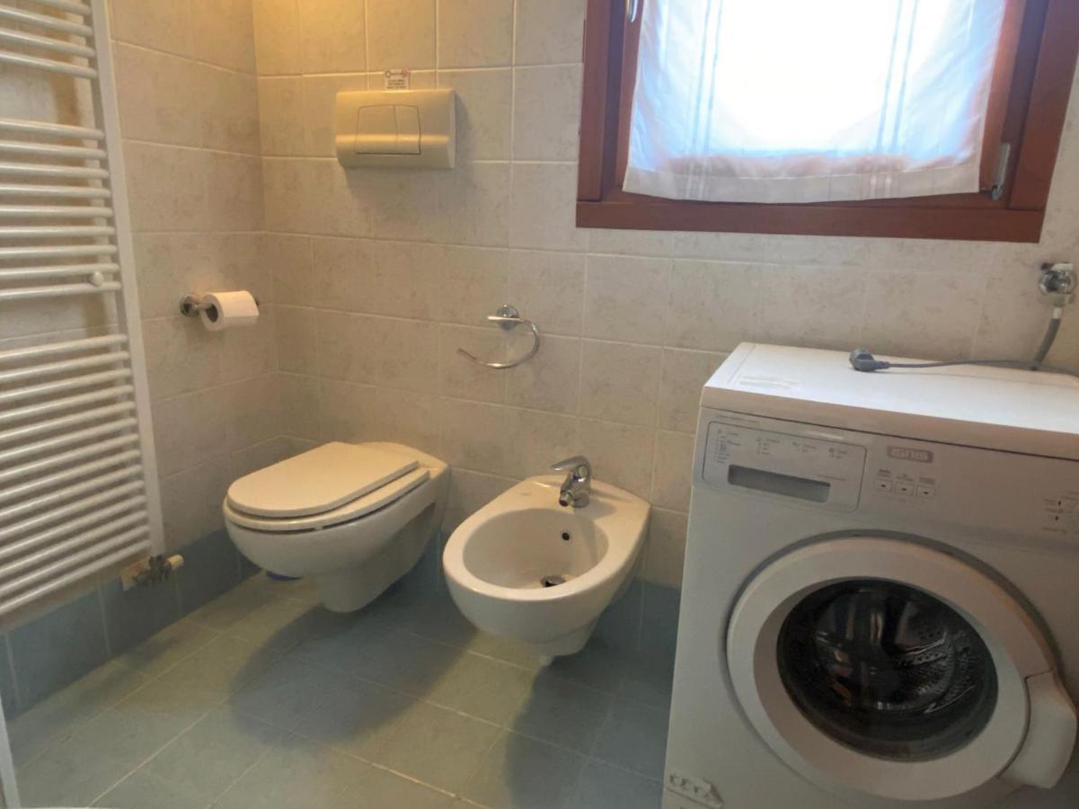 Luxury Apartments - Le Fate - Residence With Pool Манерба-дель-Гарда Экстерьер фото