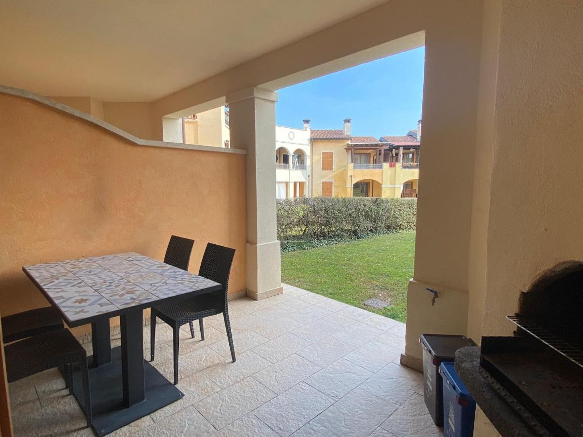 Luxury Apartments - Le Fate - Residence With Pool Манерба-дель-Гарда Экстерьер фото