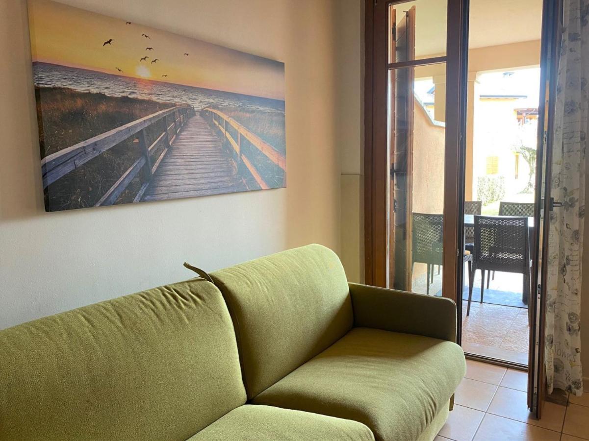 Luxury Apartments - Le Fate - Residence With Pool Манерба-дель-Гарда Экстерьер фото